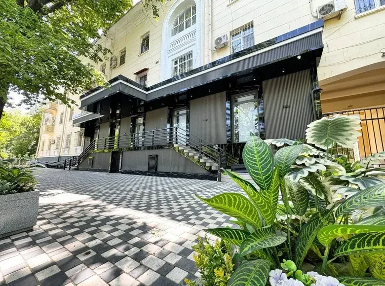 Сотилади тижорат биноси, 110 м² — Мирзо Улуғбек тумани