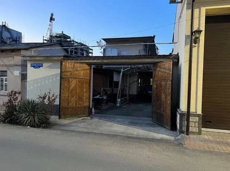 Сотилади 12 хонали ҳовли уй, 3.5 сотих, 350 м² — Тошкент шаҳри