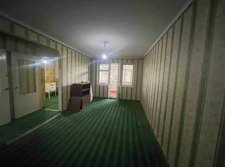 Сотилади 2 хонали квартира, 60 м², 2/4 қават — Фарғона шаҳри