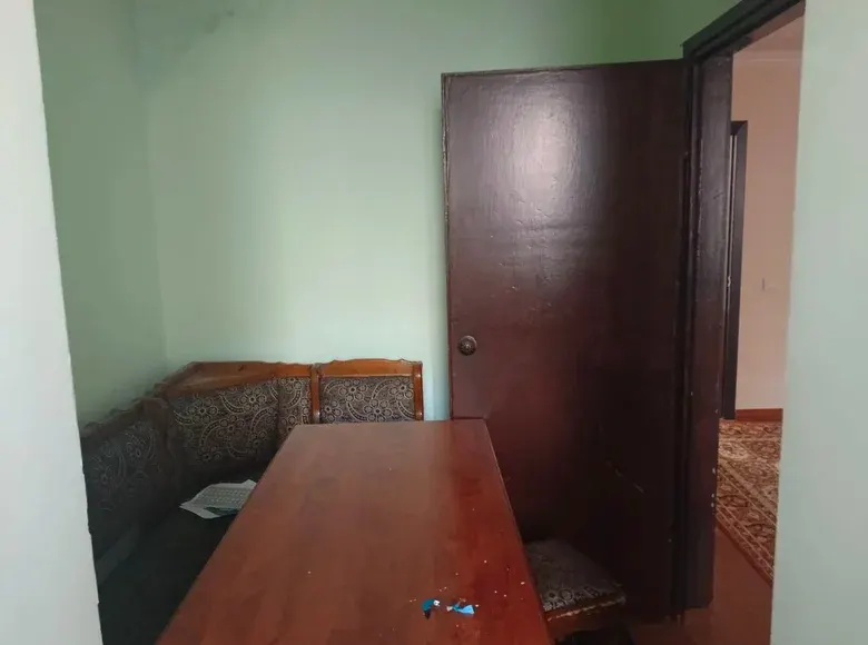 Sotiladi 2 xonali kvartira, 52 m², 2/4 qavat — Olmazor tumani