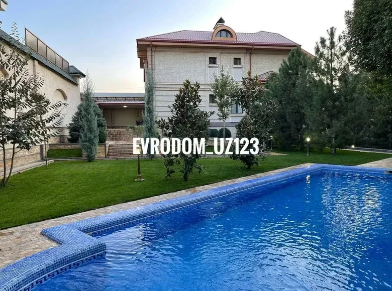 Сотилади 7 хонали ҳовли уй, 0.1 сотих, 1500 м² — Мирзо Улуғбек тумани
