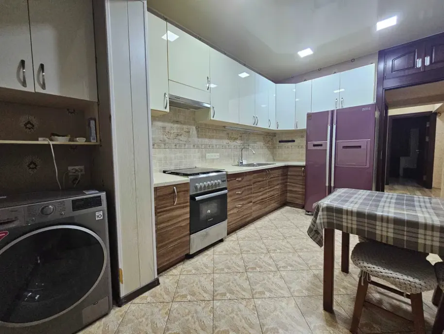 Продаётся 4-комнатная квартира, 96 м², 5/9 этаж — Мирзо-Улугбекский район