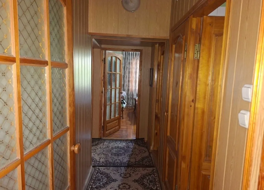 Сотилади 3 хонали квартира, 78 м², 4/5 қават — Янгиҳаёт тумани