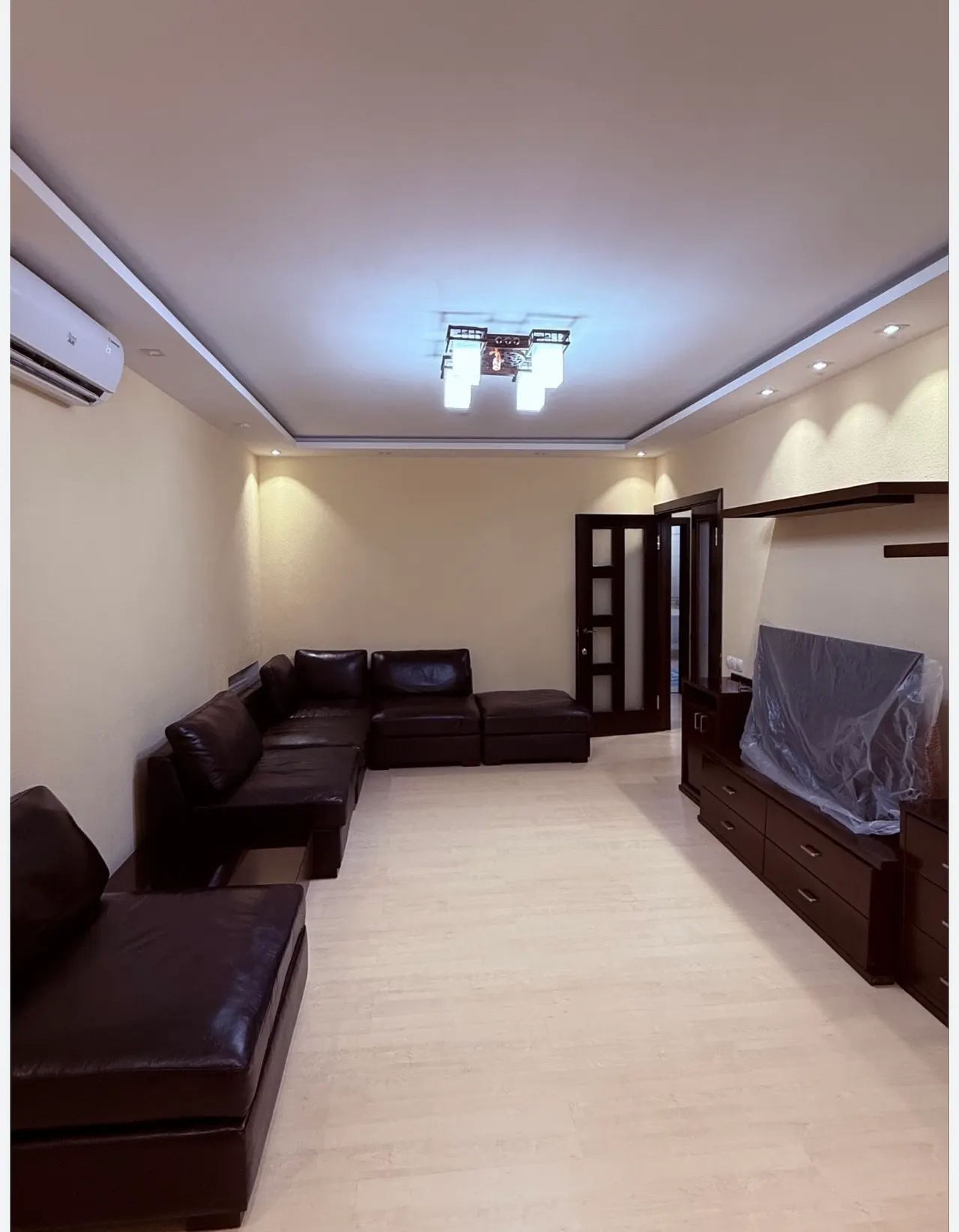Сдаётся 4-комнатная квартира, 120 м², 2/6 этаж — Мирзо-Улугбекский район