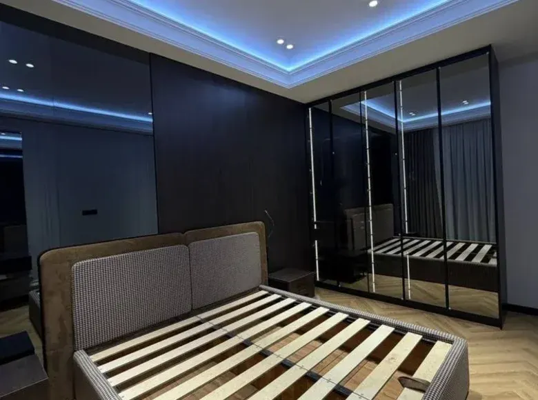 Сотилади 3 хонали квартира, 76 м², 10/12 қават — Мирзо Улуғбек тумани