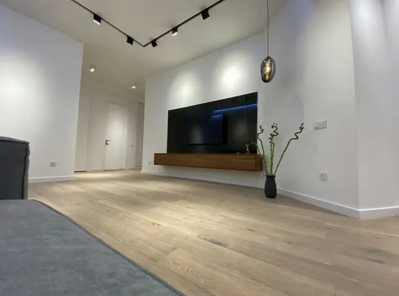 Сдаётся 3-комнатная квартира, 90 м², 2/8 этаж — Яккасарайский район