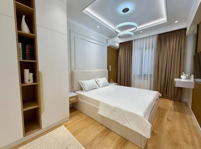 Продаётся 4-комнатная квартира, 99 м², 9/12 этаж — Яккасарайский район