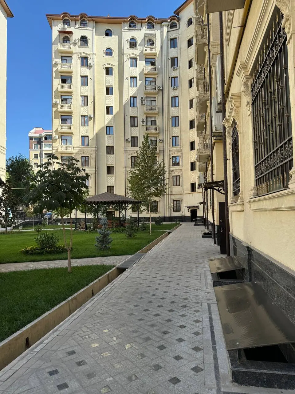 Сотилади 3 хонали квартира, 100 м², 5/10 қават — Юнусобод тумани
