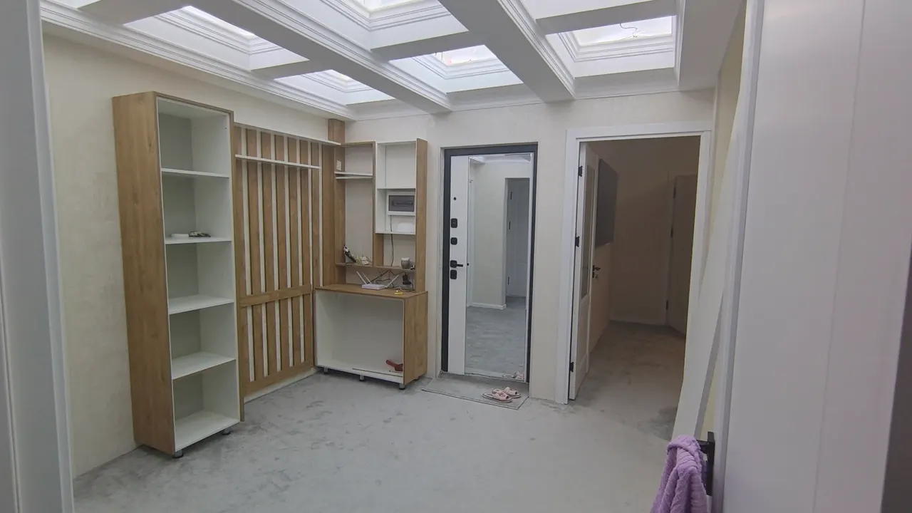 Sotiladi 5 xonali kvartira, 119 m², 1/9 qavat — Yangihayot tumani