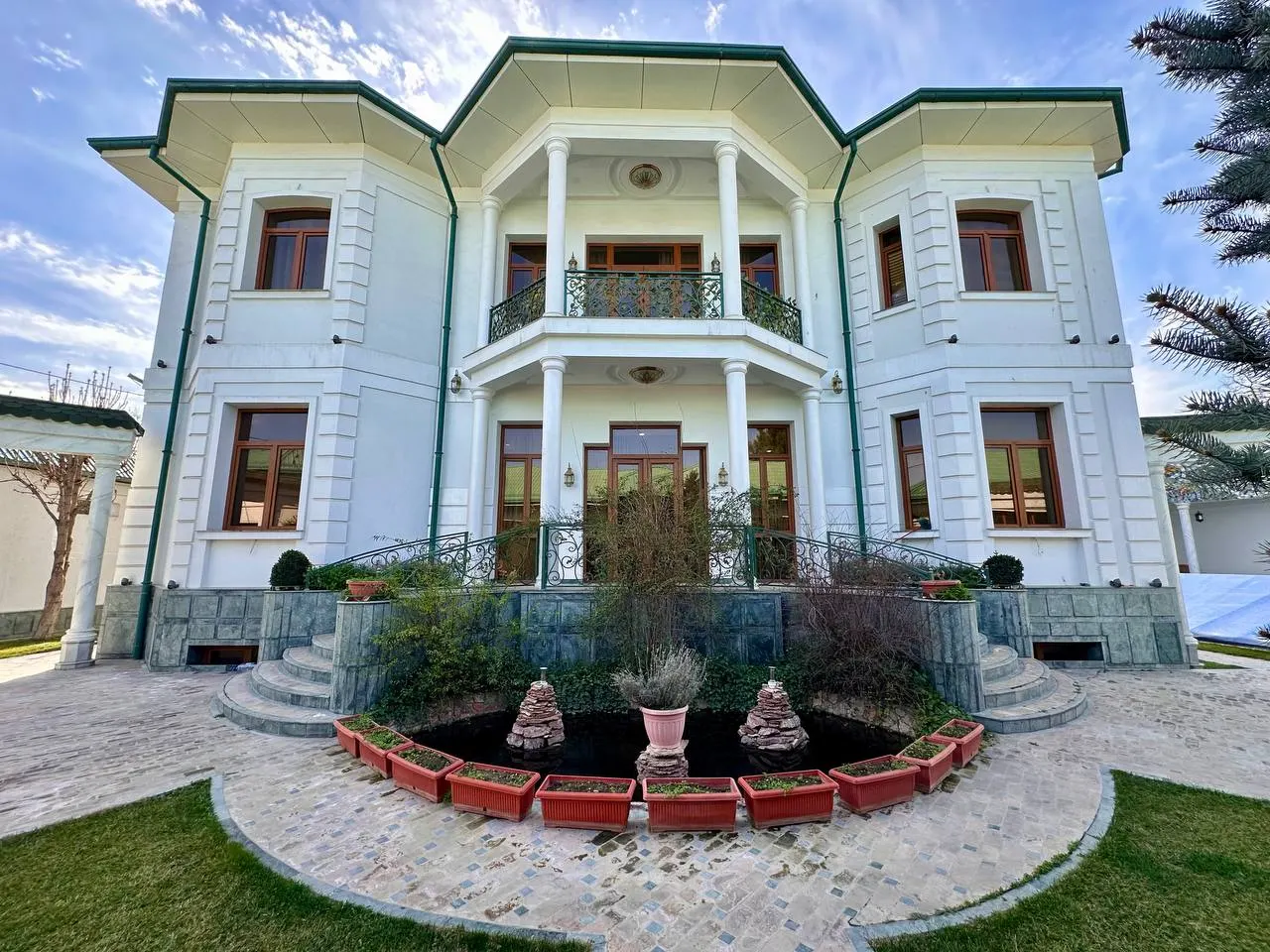 Продаётся 17-комнатный дом, 20 сот. — Мирзо-Улугбекский район