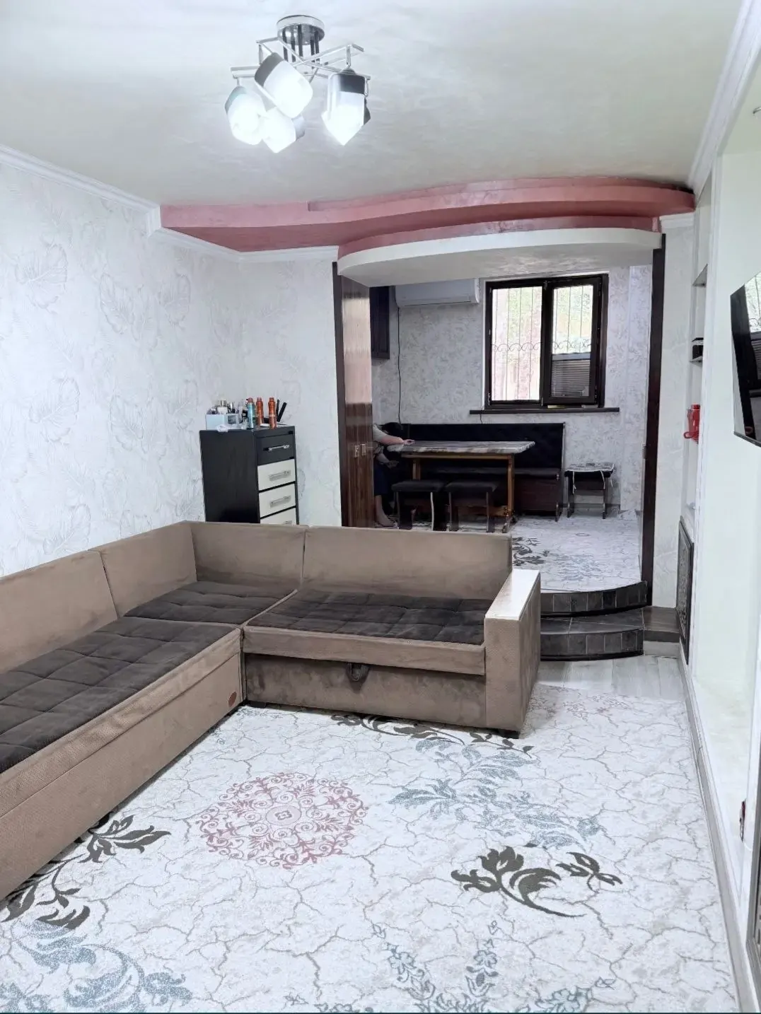 Sotiladi 2 xonali kvartira, 56 m², 1/4 qavat — Chilonzor tumani