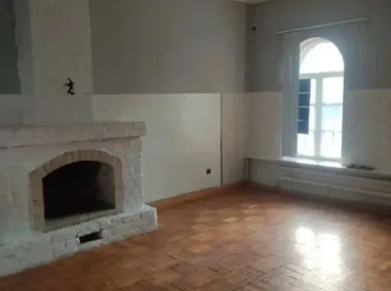 Sotiladi 5 xonali hovli uy, 5.3 sotix, 350 m² — Toshkent shahri