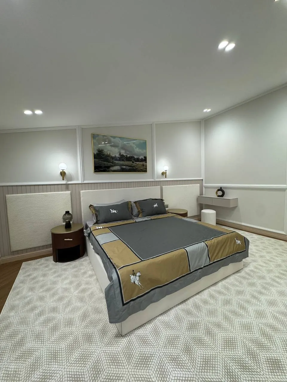 Сотилади 6 хонали квартира, 224 м², 8/8 қават — Мирзо Улуғбек тумани