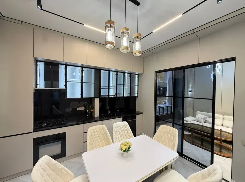 Сотилади 2 хонали квартира, 90 м², 4/14 қават — Яккасарой тумани