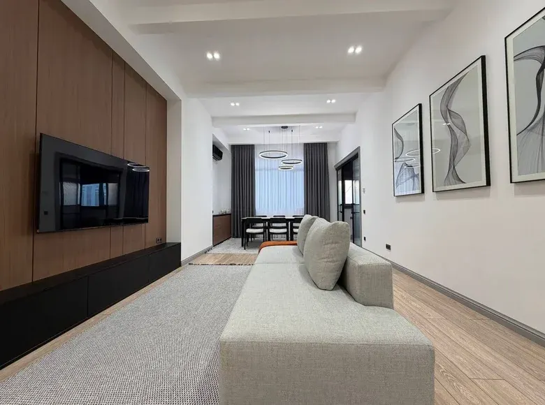 Sotiladi 3 xonali kvartira, 100 m², 9/9 qavat — Yunusobod tumani