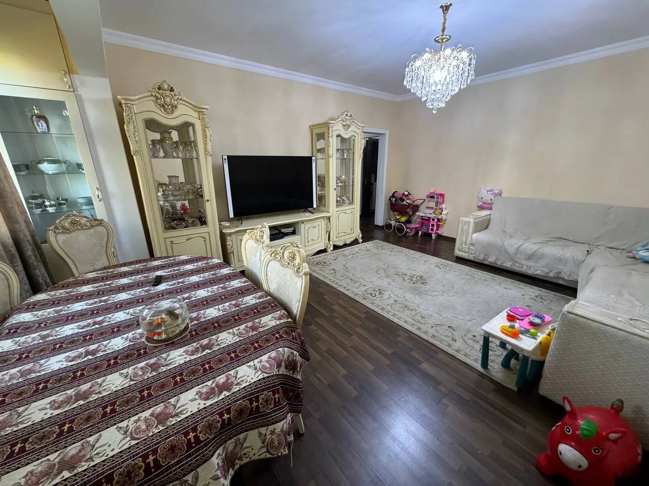Продаётся 3-комнатная квартира, 71 м², 3/4 этаж — Юнусабадский район