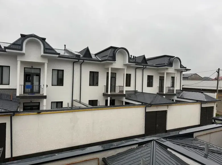 Продаётся 4-комнатный дом, 110 м², 2/2 этаж — Чиланзарский район