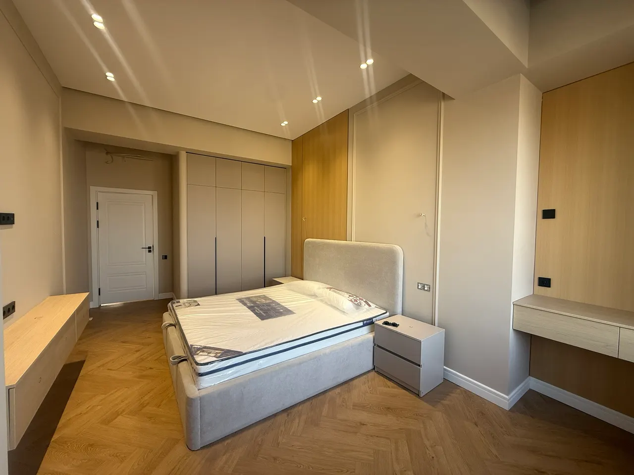 Sotiladi 3 xonali kvartira, 74 m², 9/10 qavat — Mirzo Ulugʻbek tumani