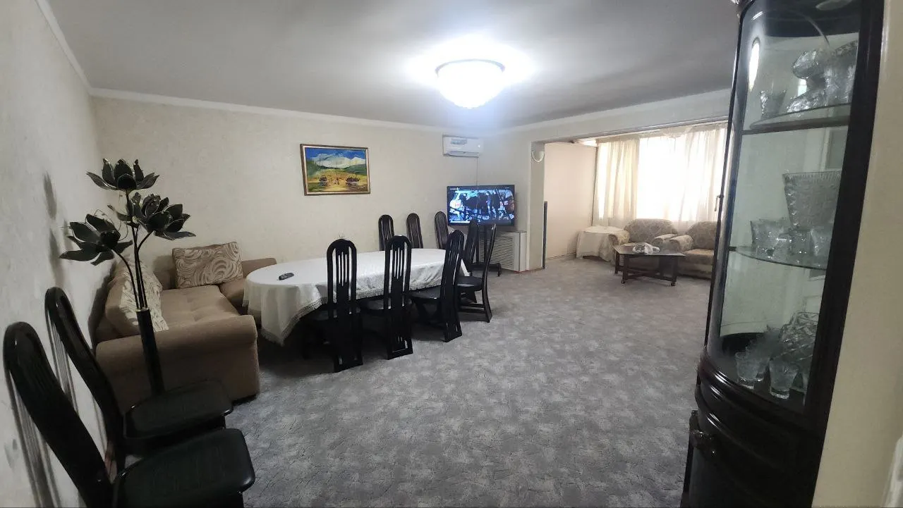 Продаётся 5-комнатная квартира, 130 м², 4/4 этаж — Алмазарский район