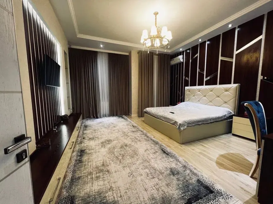 Ижарага берилади 5 хонали квартира, 130 м², 7/9 қават — Яккасарой тумани