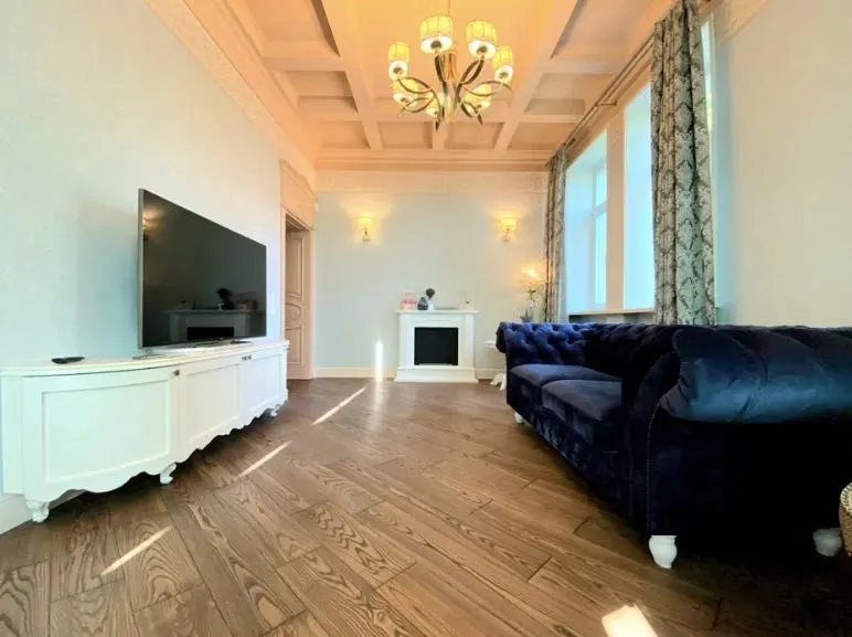 Ижарага берилади 3 хонали квартира, 100 м², 3/8 қават — Мирзо Улуғбек тумани