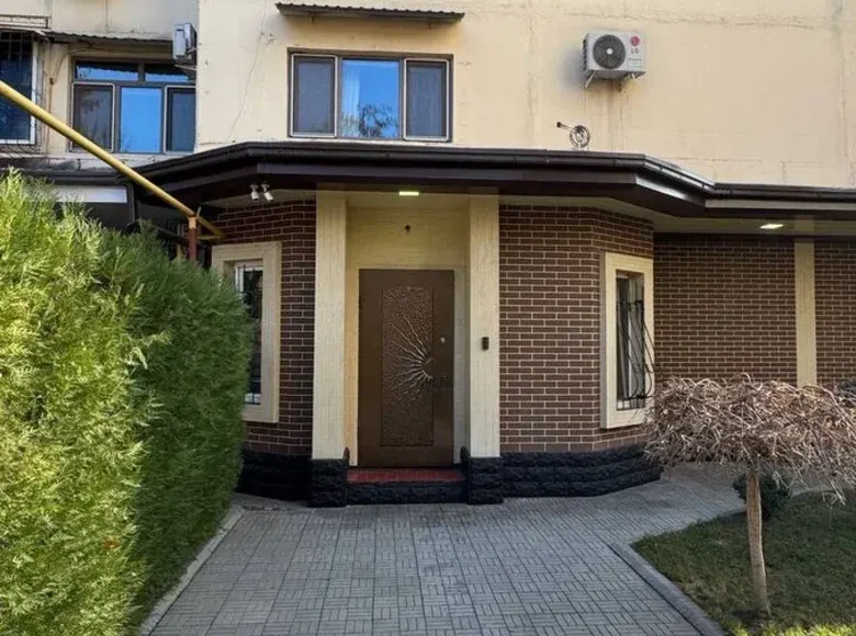 Sotiladi tijorat binosi, 94 m² — Yunusobod tumani