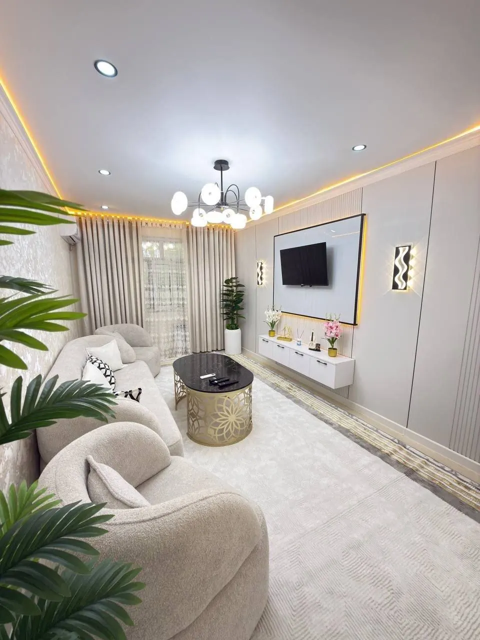 Продаётся 2-комнатная квартира, 54 м², 3/4 этаж — Чиланзарский район