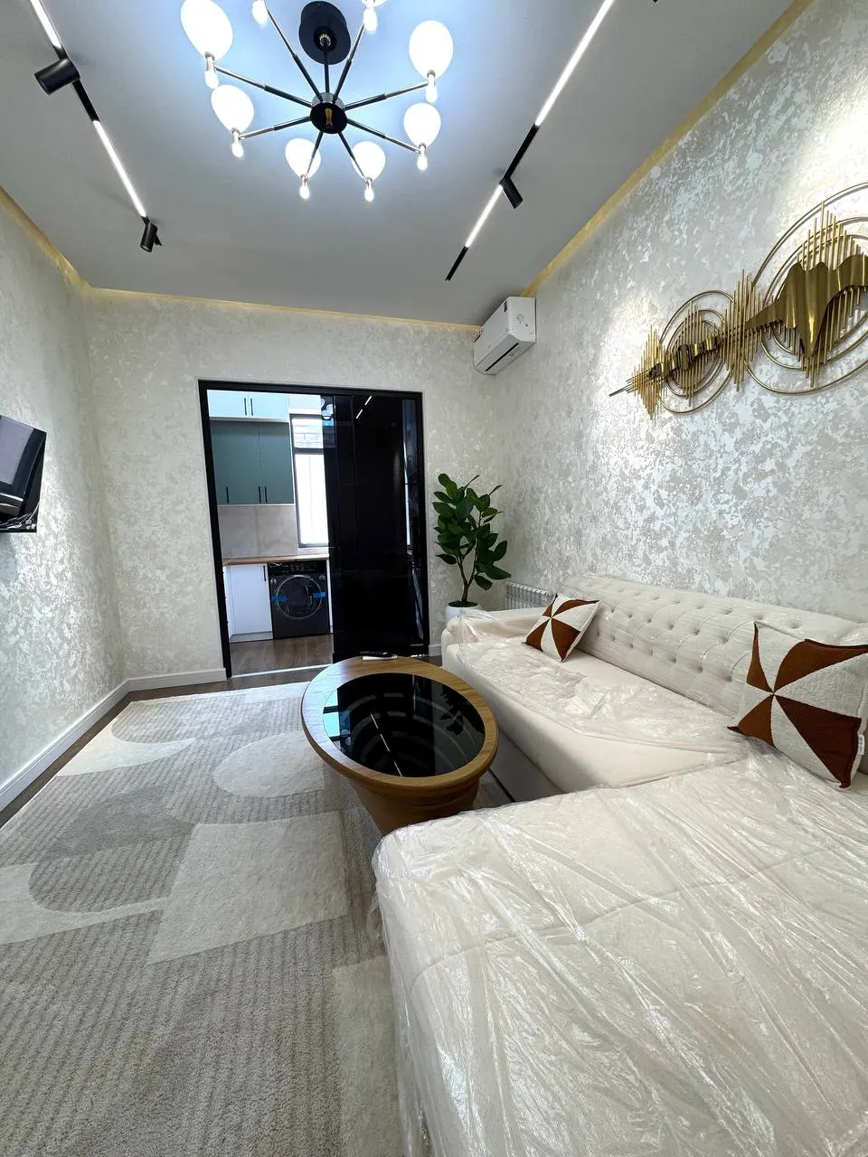 Sotiladi 6 xonali kvartira, 112 m², 1/9 qavat — Uchtepa tumani