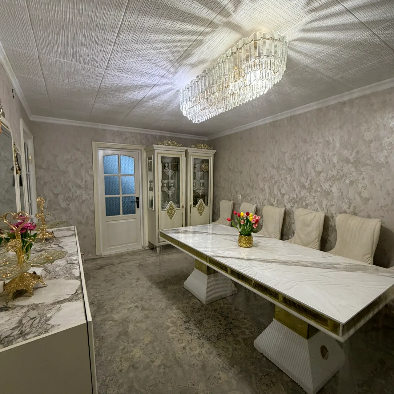 Продаётся 3-комнатная квартира, 72 м², 1/2 этаж — Алмазарский район