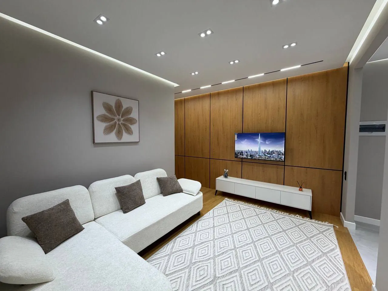 Продаётся 3-комнатная квартира, 63 м², 3/8 этаж — Мирзо-Улугбекский район