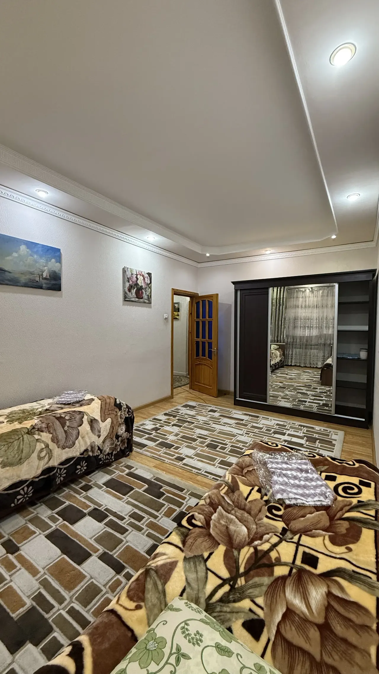 Сдаётся 3-комнатная квартира, 80 м², 3/5 этаж — Шайхантахурский район