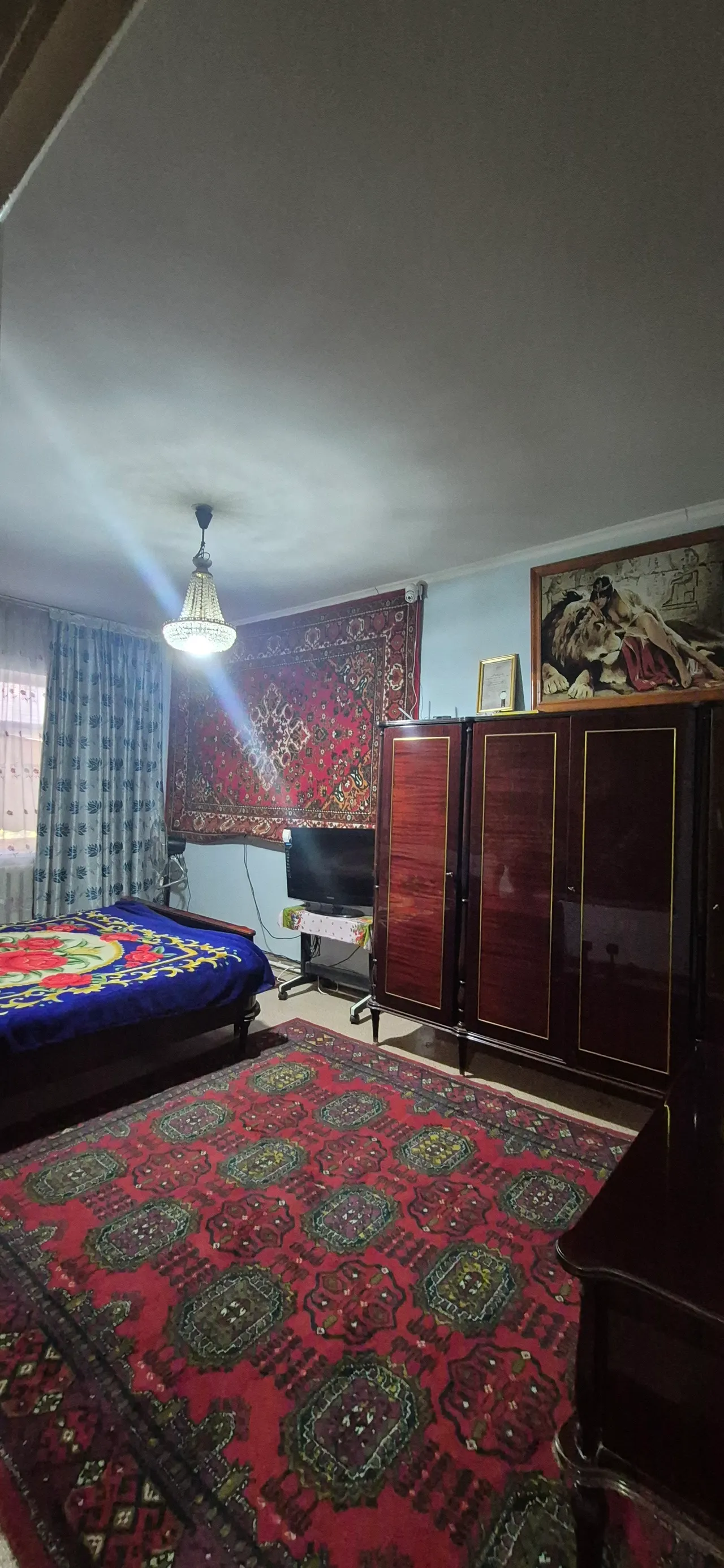 Продаётся 3-комнатная квартира, 77 м², 3/4 этаж — Бухарский район