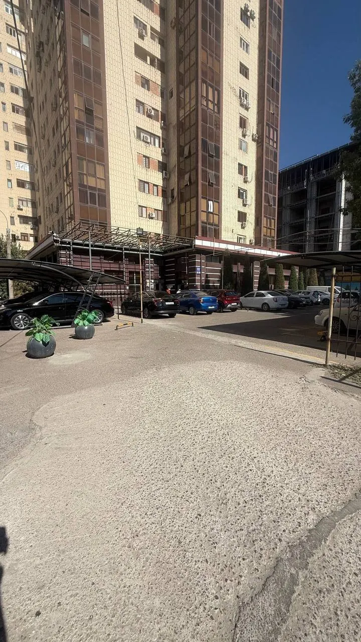 Sotiladi 3 xonali kvartira, 78 m², 14/17 qavat — Yakkasaroy tumani
