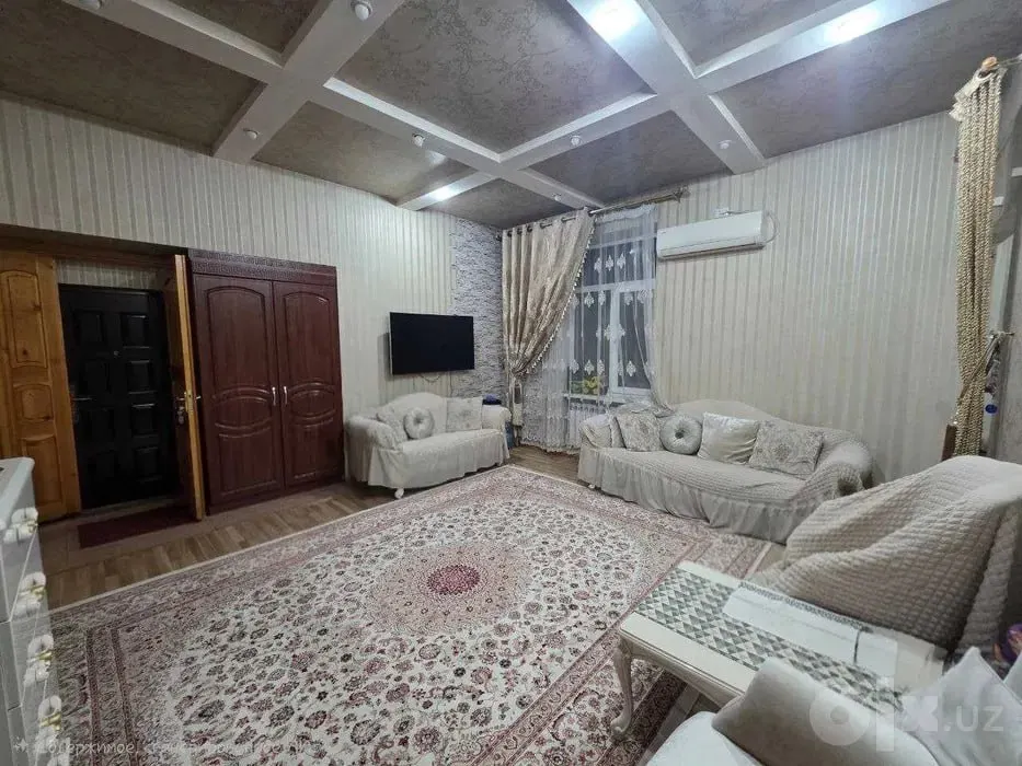 Сотилади 3 хонали квартира, 75 м², 4/4 қават — Мирзо Улуғбек тумани