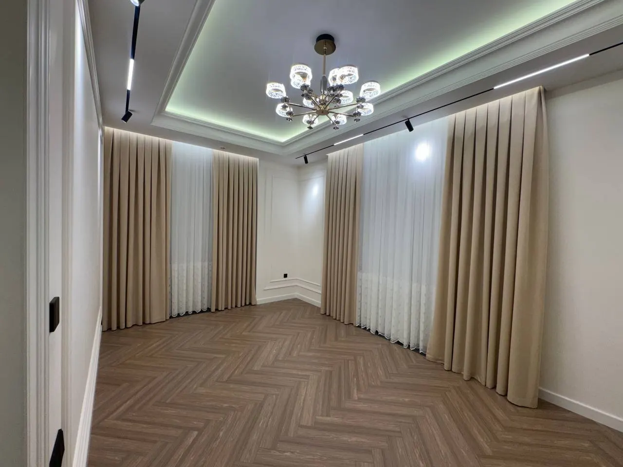 Сотилади 6 хонали квартира, 193 м², 6/14 қават — Яшнобод тумани