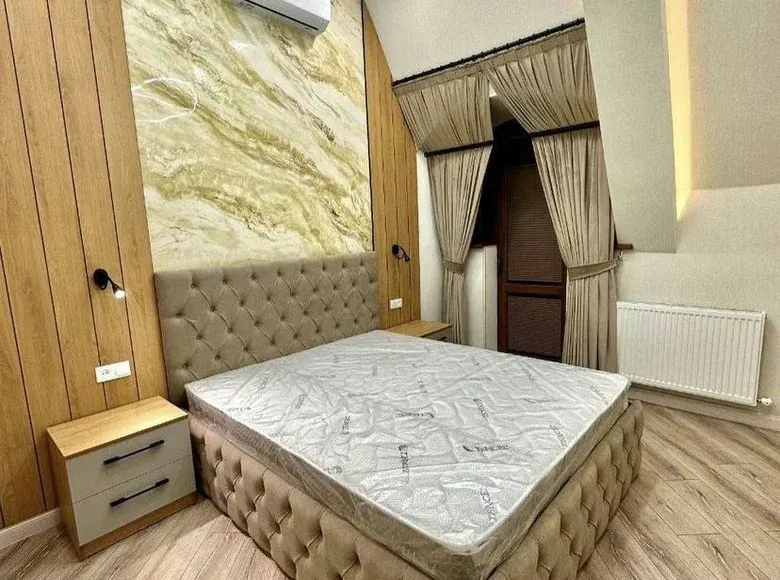 Сдаётся 2-комнатная квартира, 60 м², 8/8 этаж — Чиланзарский район
