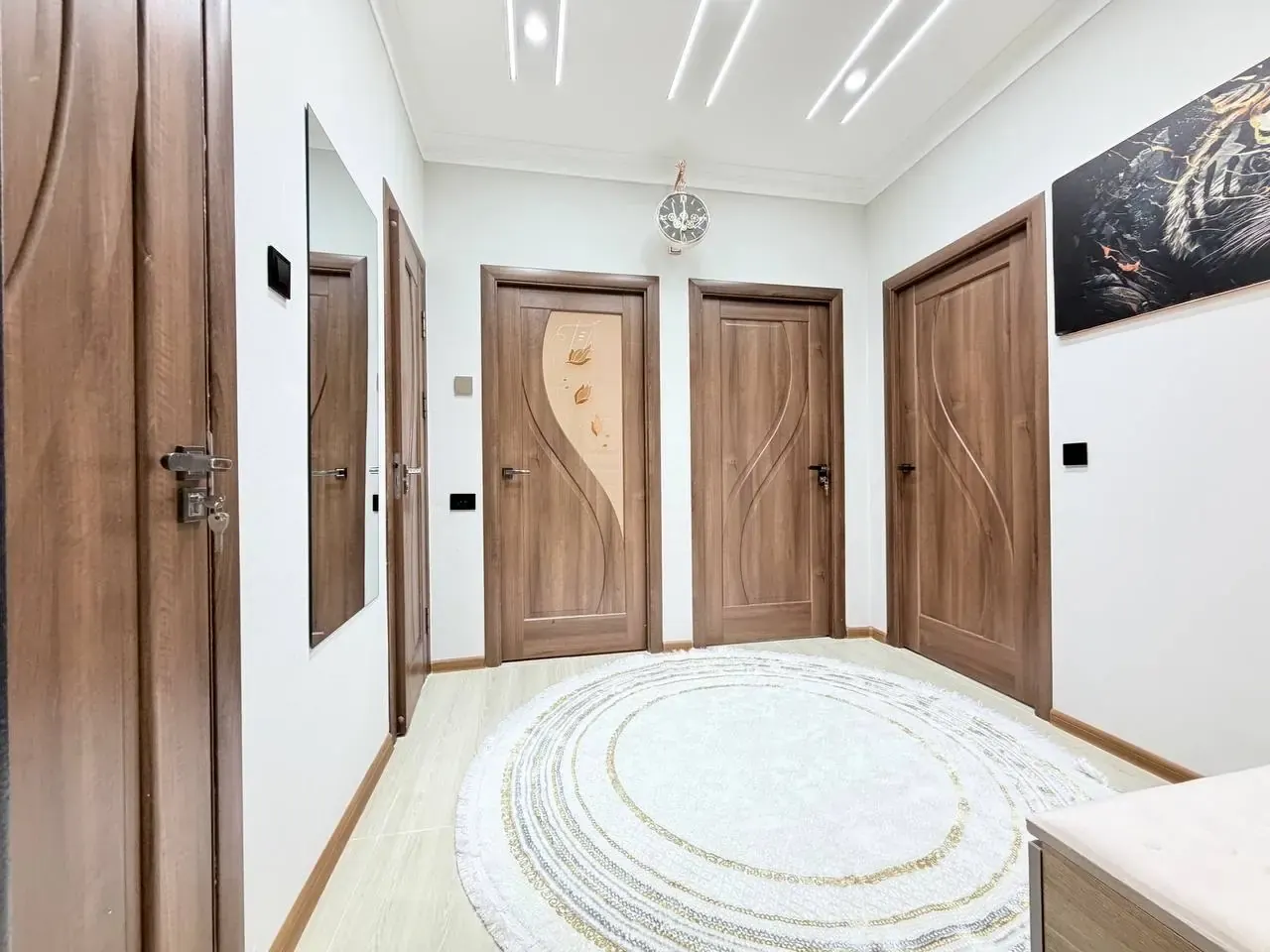 Продаётся 4-комнатная квартира, 65 м², 2/4 этаж — Чиланзарский район