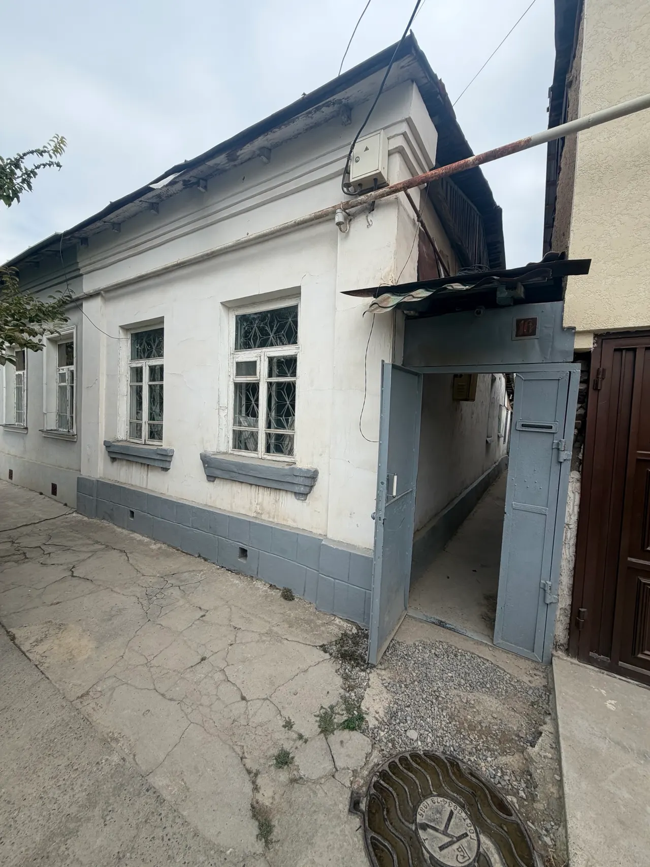 Sotiladi hovli uy, 2,4 sotix, 1 qavatli — Yunusobod tumani
