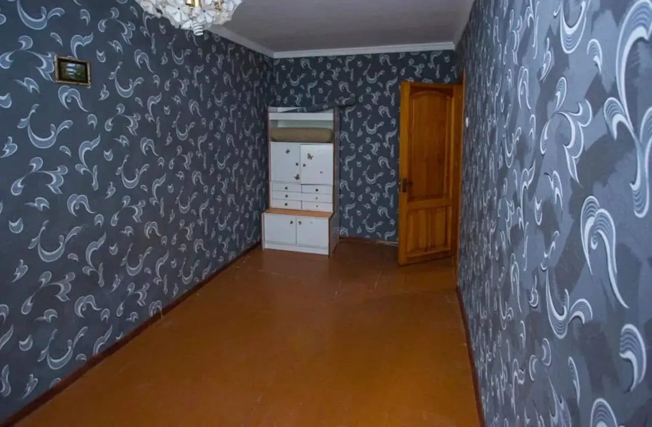 Sotiladi 2 xonali kvartira, 56 m², 2/5 qavat — Mirzo Ulugʻbek tumani