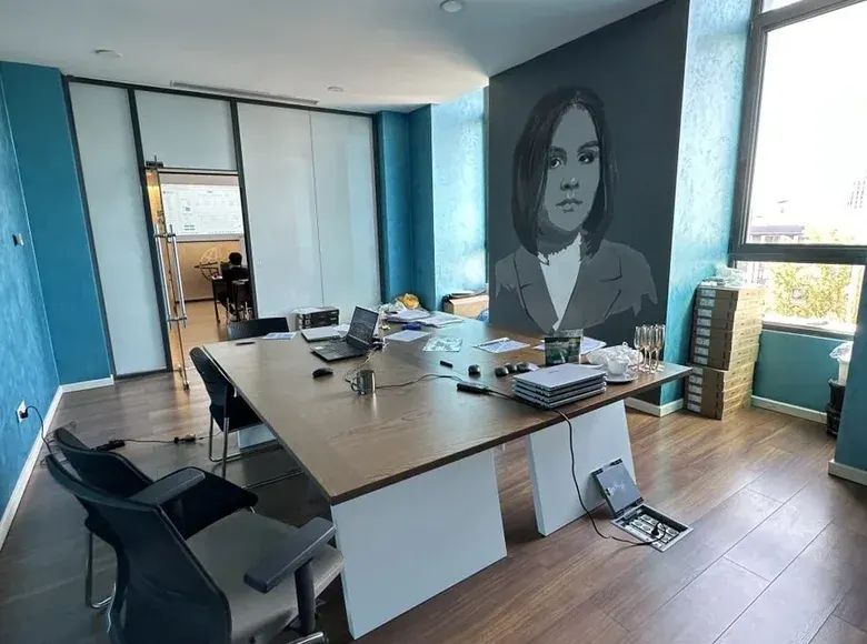 Сдаётся 3-комнатная квартира, 100 м², 5/5 этаж — Мирабадский район