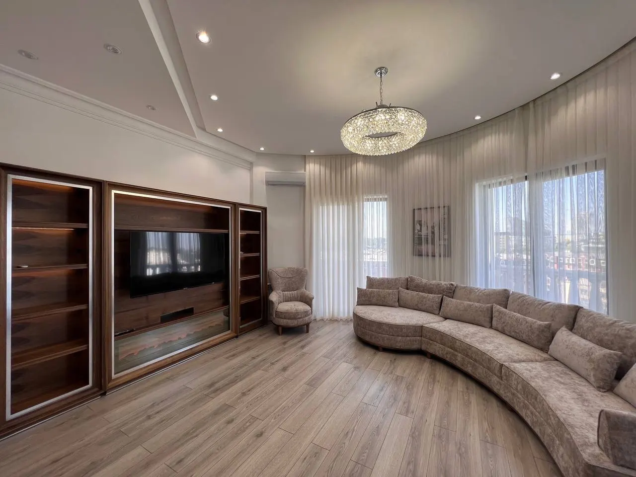 Ижарага берилади 3 хонали квартира, 120 м², 5/9 қават — Юнусобод тумани