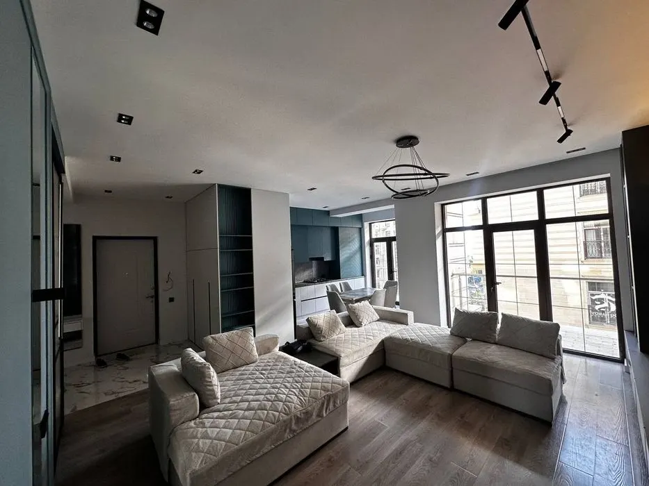 Сдаётся 2-комнатная квартира, 65 м², 7/8 этаж — Яшнабадский район