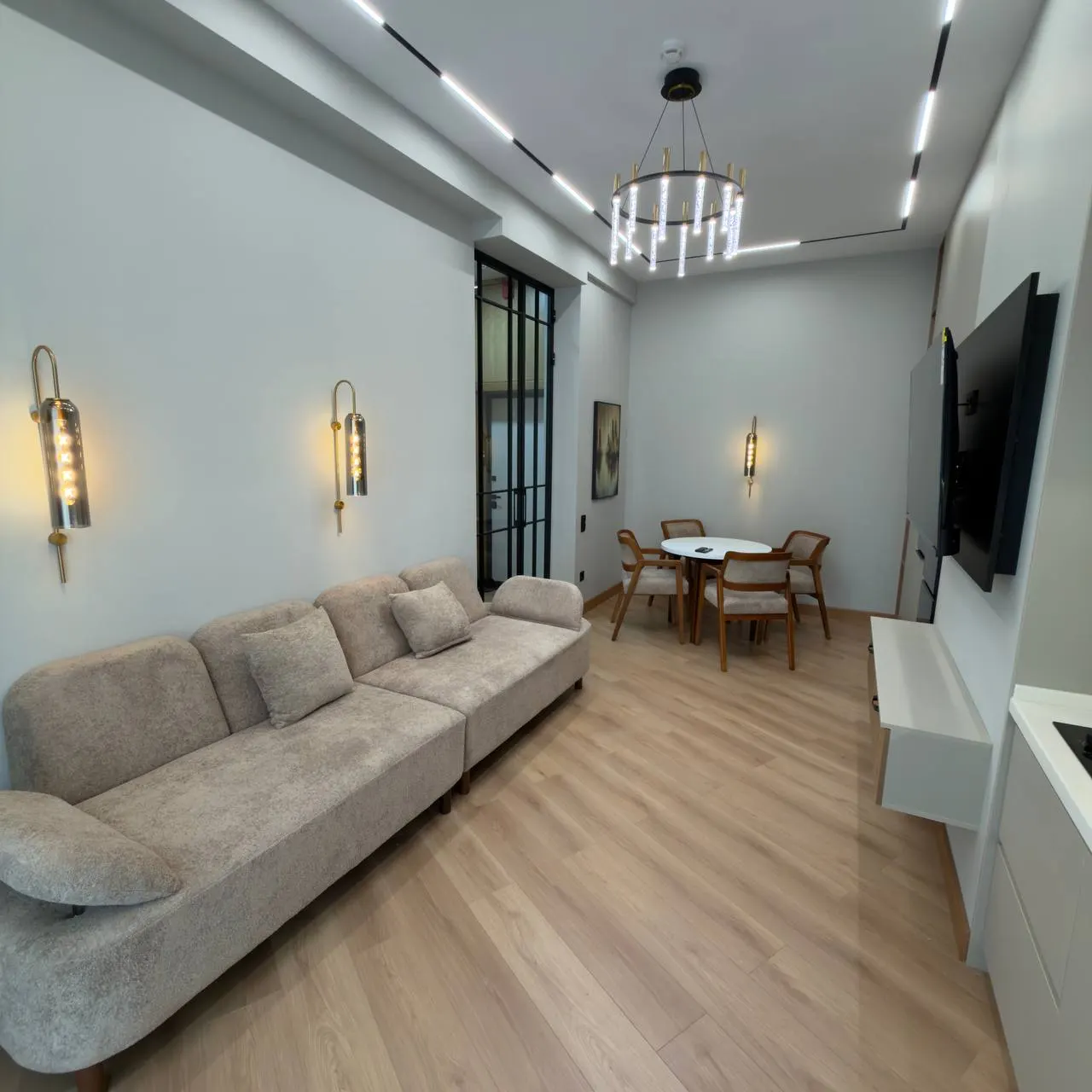 Сотилади 2 хонали квартира, 44 м², 6/10 қават — Мирзо Улуғбек тумани