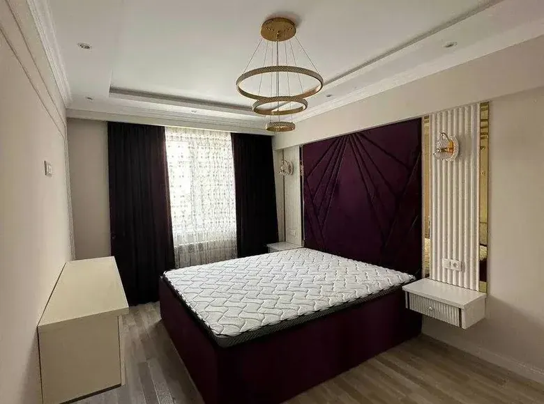 Сотилади 3 хонали квартира, 76 м², 3/4 қават — Мирзо Улуғбек тумани