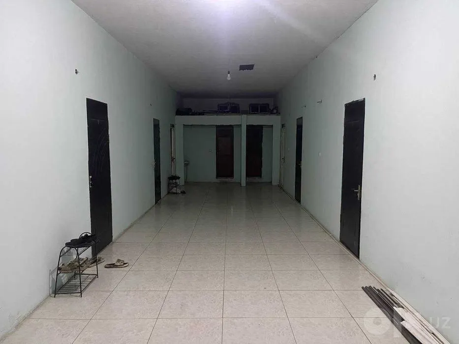 Сдаётся 9-комнатная квартира, 240 м², 2/2 этаж — Сергелийский район