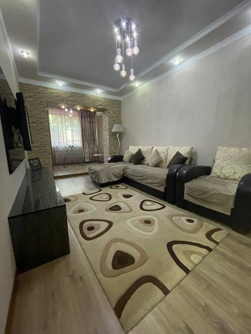 Ижарага берилади 2 хонали квартира, 66 м², 1/4 қават — Мирзо Улуғбек тумани