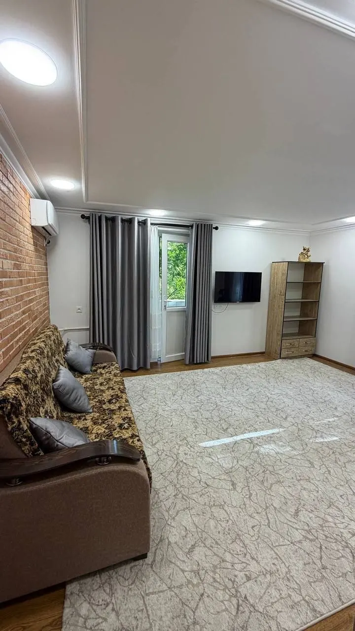 Сотилади 2 хонали квартира, 53 м², 3/5 қават — Яккасарой тумани