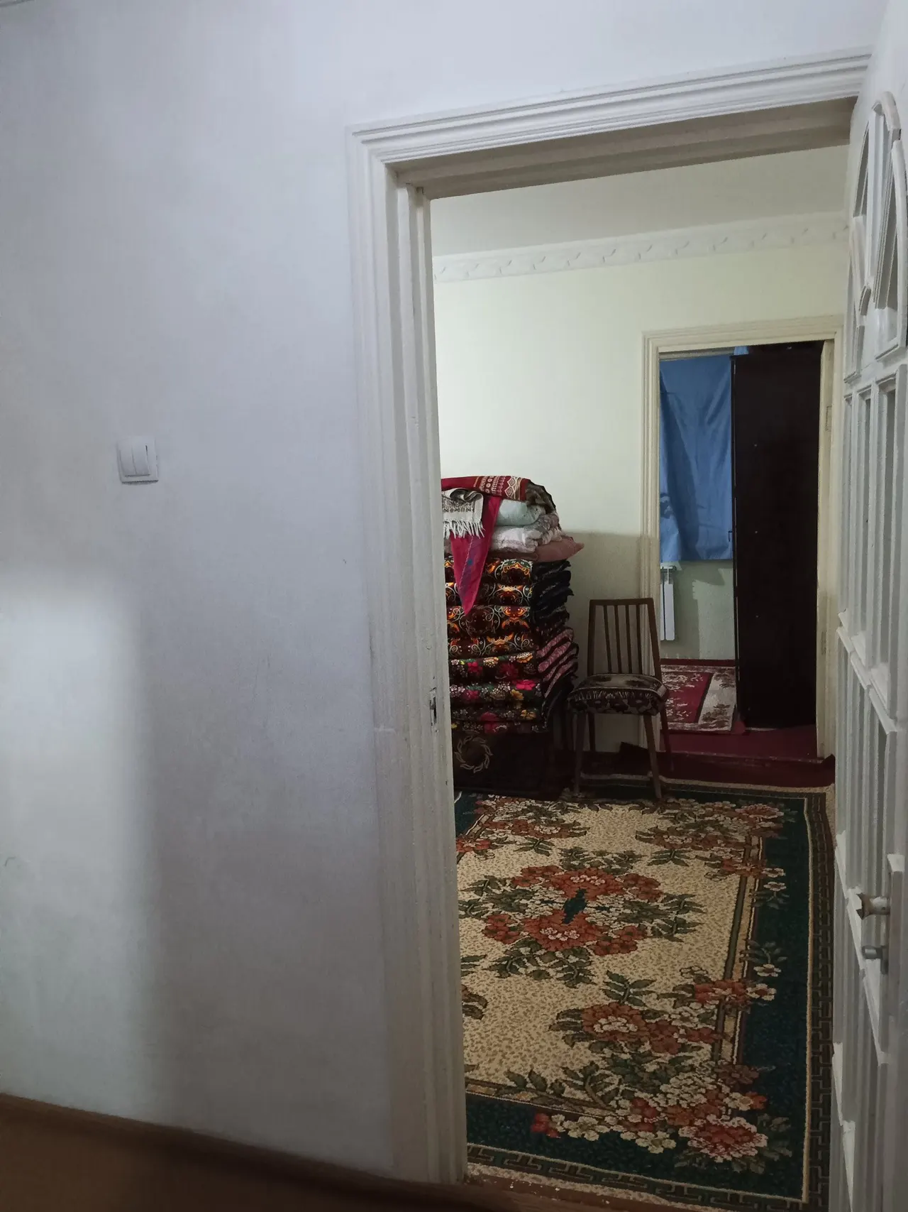 Продаётся 2-комнатная квартира, 56 м², 1/4 этаж — Чирчик