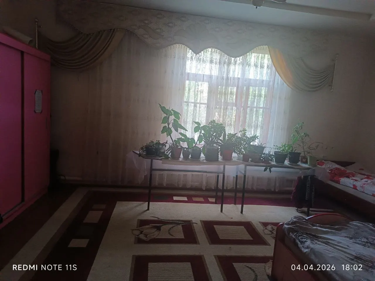 Сотилади 7 хонали ҳовли уй, 6 сотих, 1 қаватли — Яшнобод тумани
