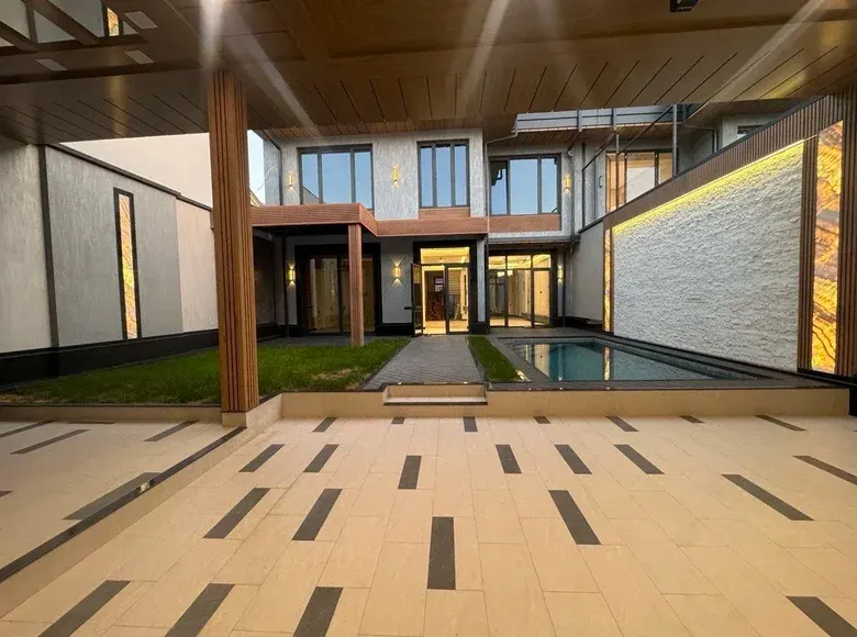 Sotiladi 5 xonali hovli uy, 3.6 sotix, 350 m² — Toshkent shahri